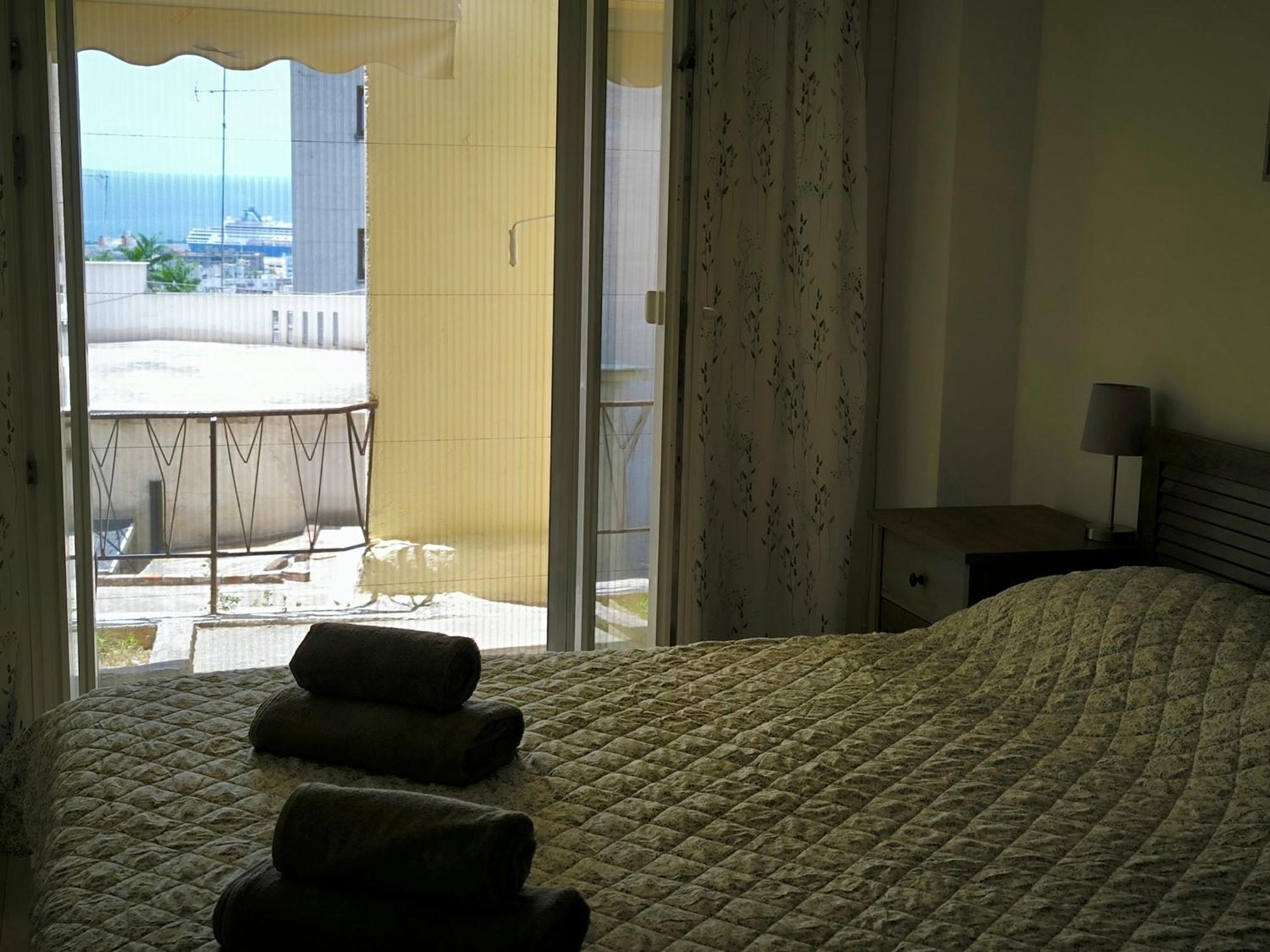 Port View, Veranda, 80 Sqm, Spacious Place For 6 เทสซาโลนิกิ ภายนอก รูปภาพ