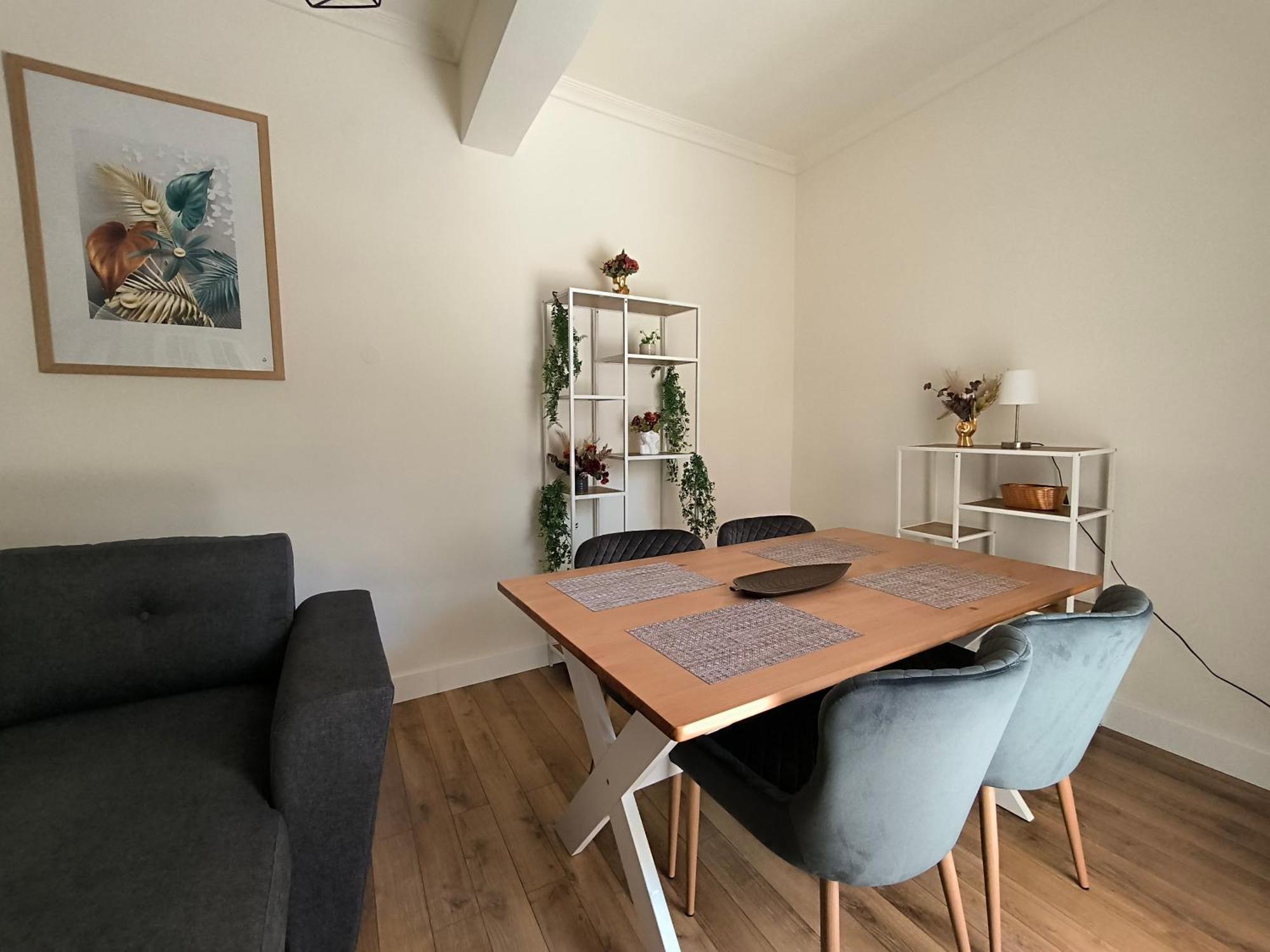 Port View, Veranda, 80 Sqm, Spacious Place For 6 เทสซาโลนิกิ ภายนอก รูปภาพ