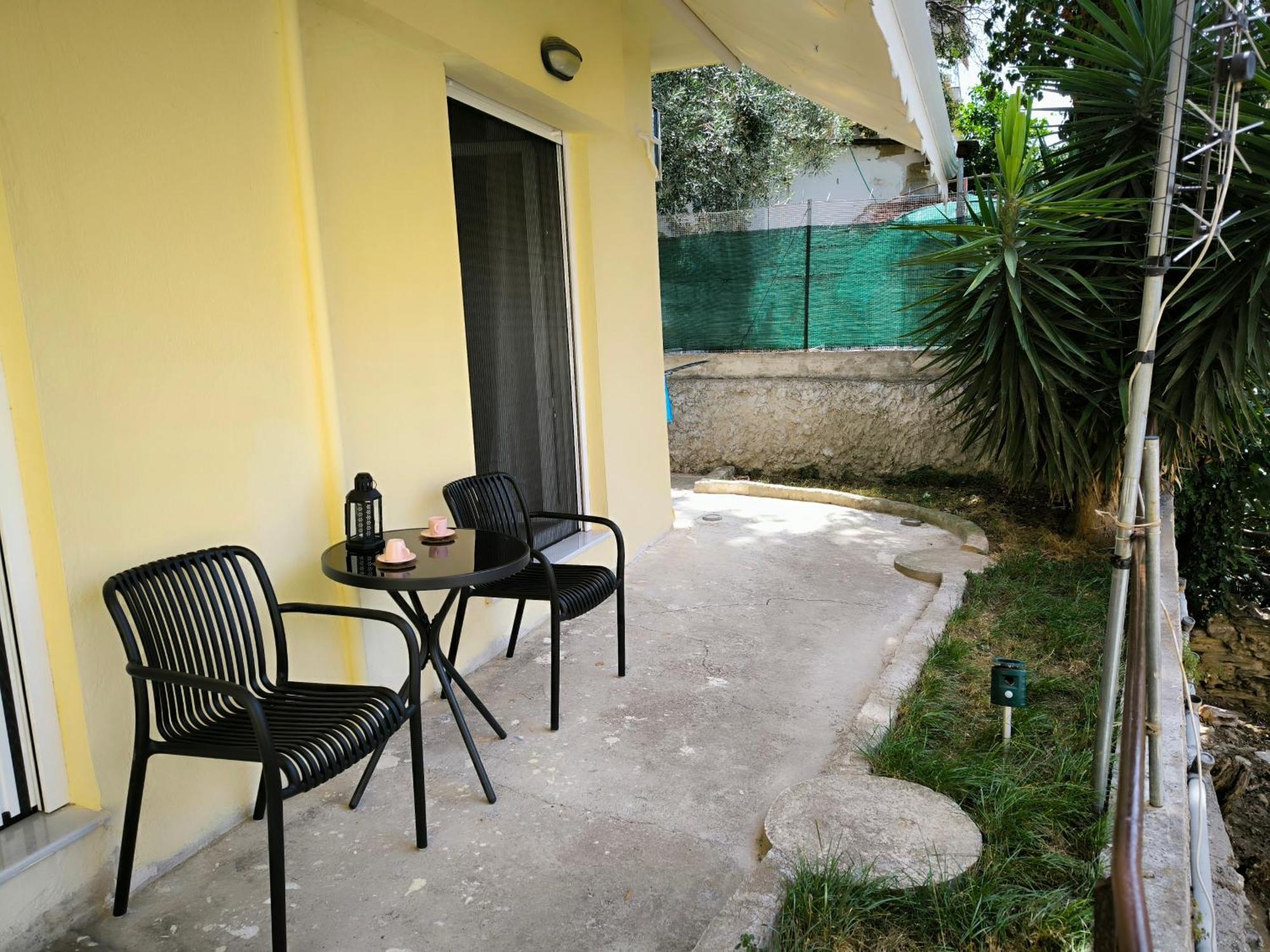 Port View, Veranda, 80 Sqm, Spacious Place For 6 เทสซาโลนิกิ ภายนอก รูปภาพ