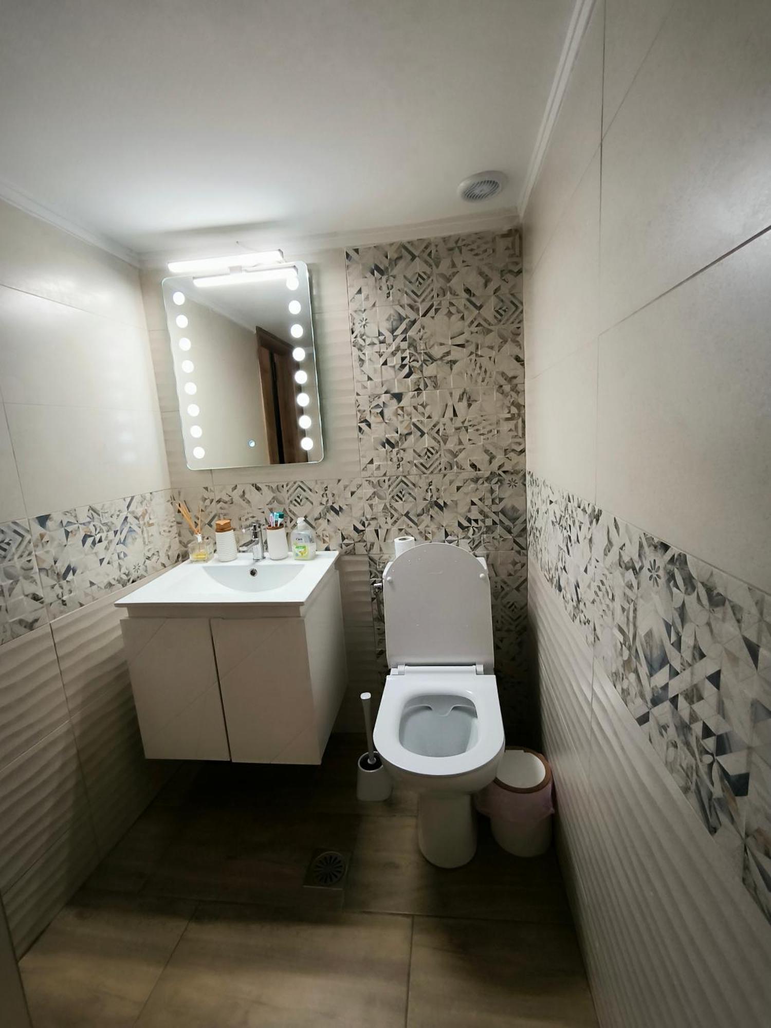 Port View, Veranda, 80 Sqm, Spacious Place For 6 เทสซาโลนิกิ ภายนอก รูปภาพ