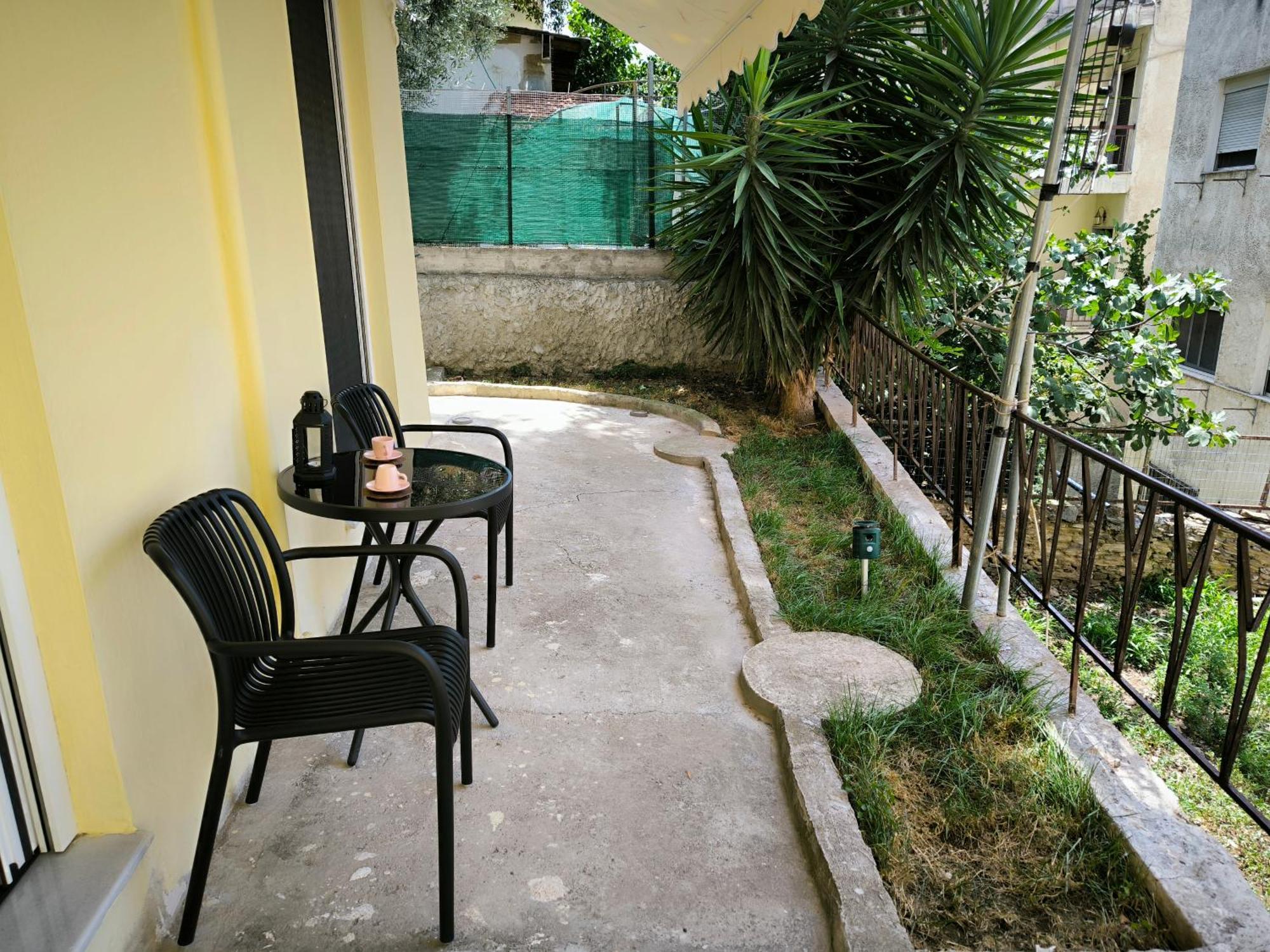 Port View, Veranda, 80 Sqm, Spacious Place For 6 เทสซาโลนิกิ ภายนอก รูปภาพ